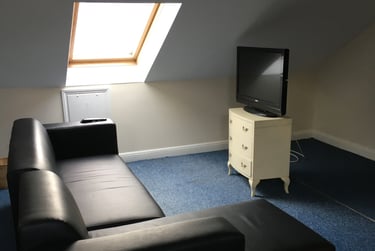 2 bed flat, Clifton Street, Near university, Plymouth, PL48JA - Image 3